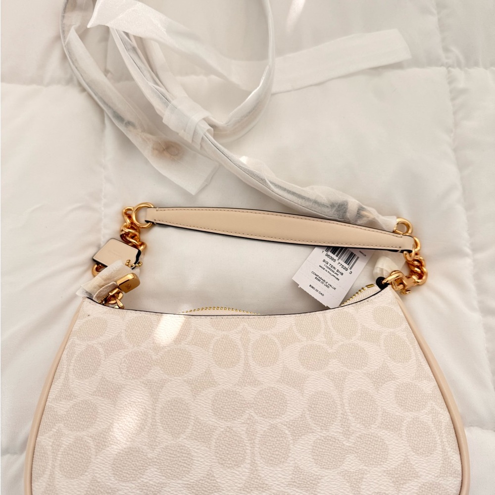 Coach Teri Shoulder Bag in Cream - Picture 4 of 4